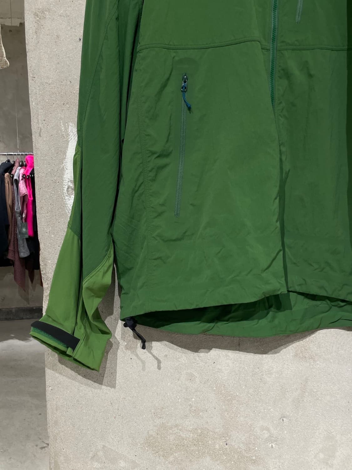 아크테릭스 그린 감마 SL 하이브리드 자켓 상품이미지4