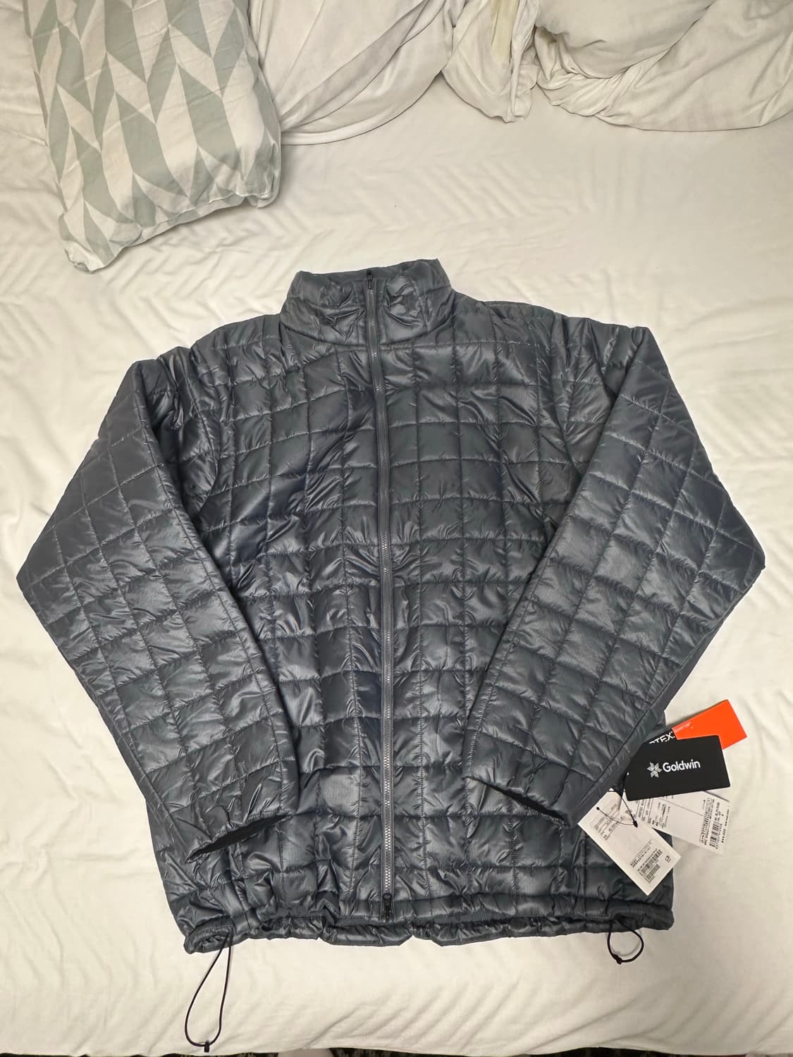 골드윈 사각퀼팅 패딩 그레이 4번 새상품 상품이미지1