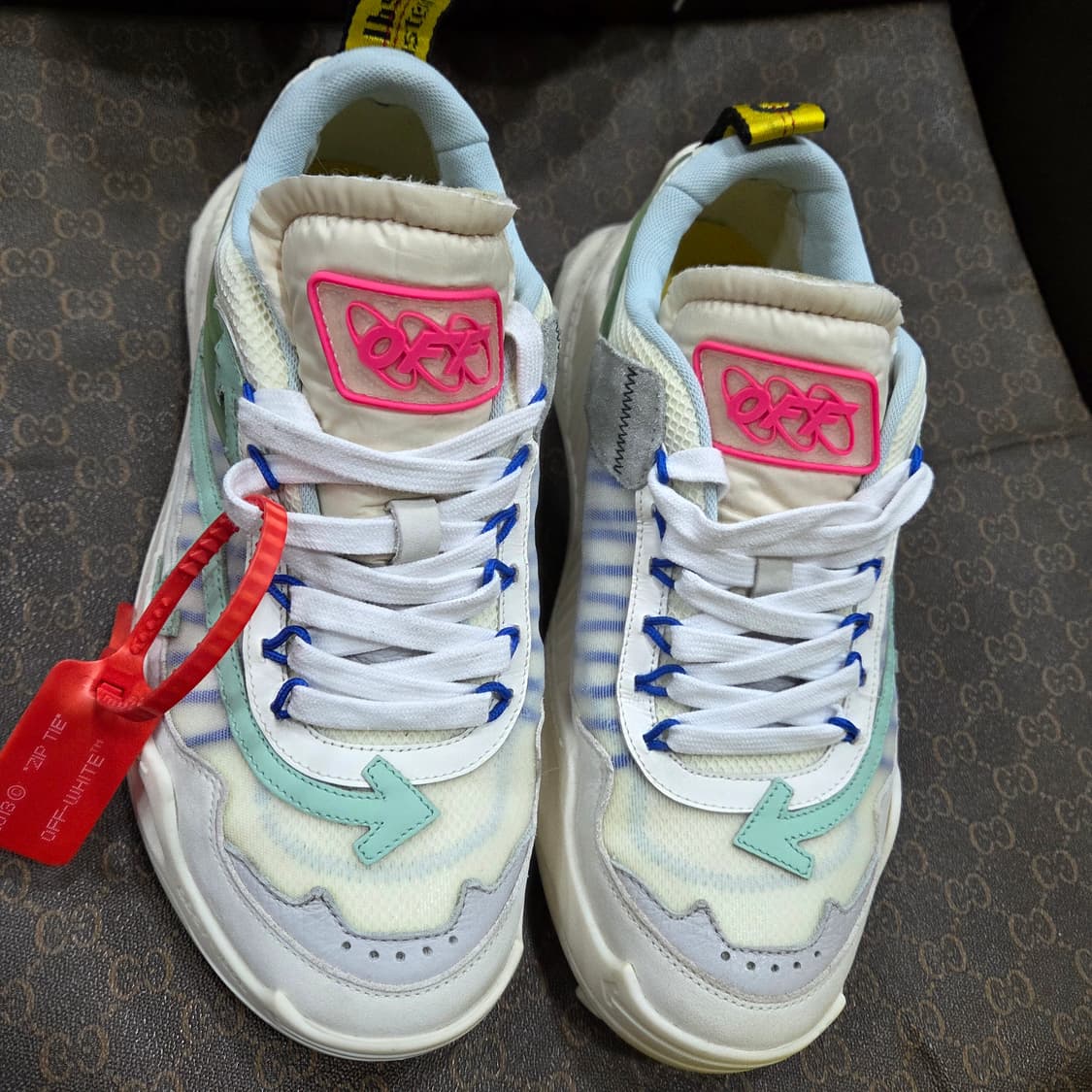 오프화이트 오디세이 1000 상품이미지2