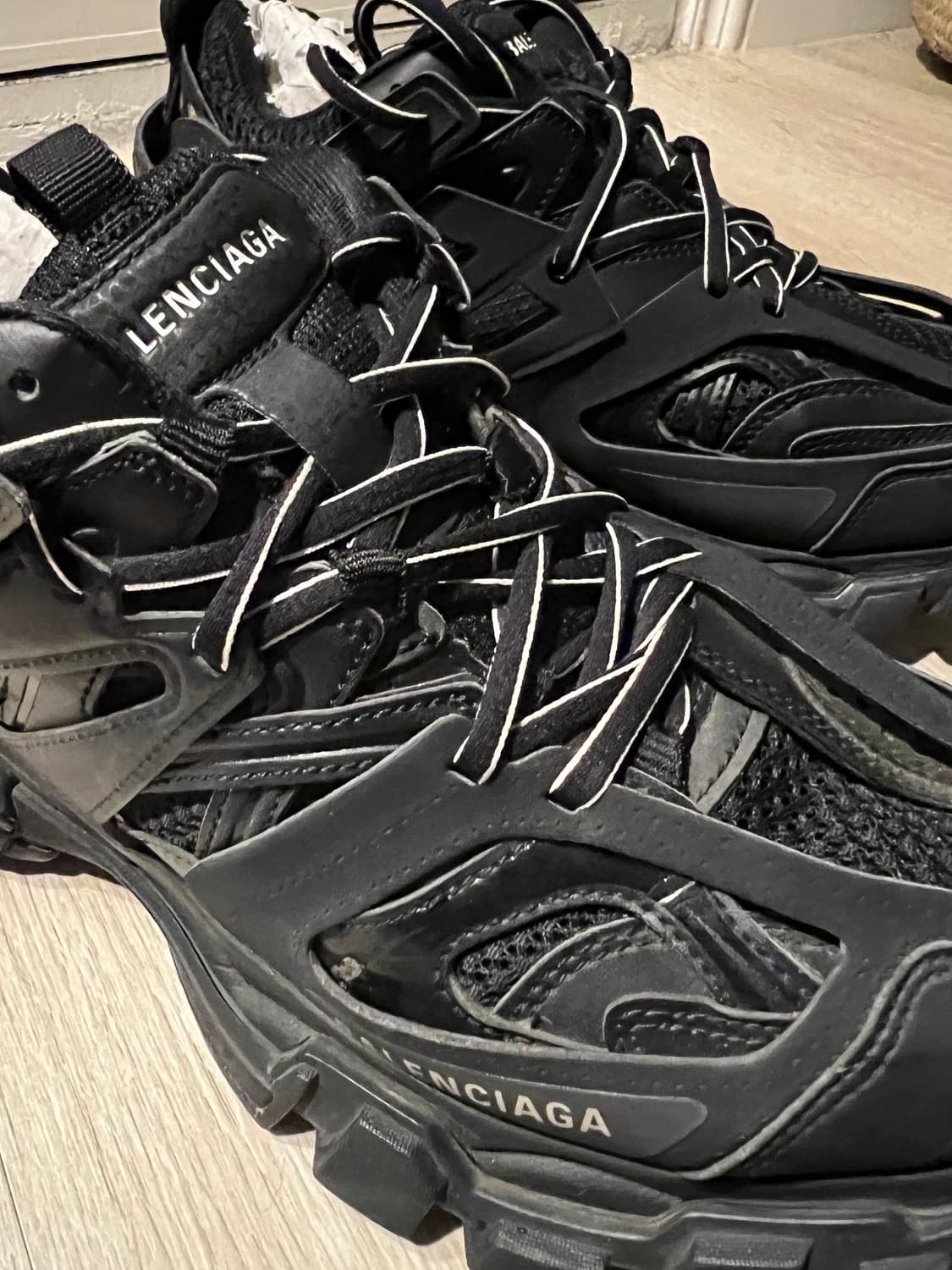 발렌시아가 트랙 스니커즈 블랙 41 상품이미지2