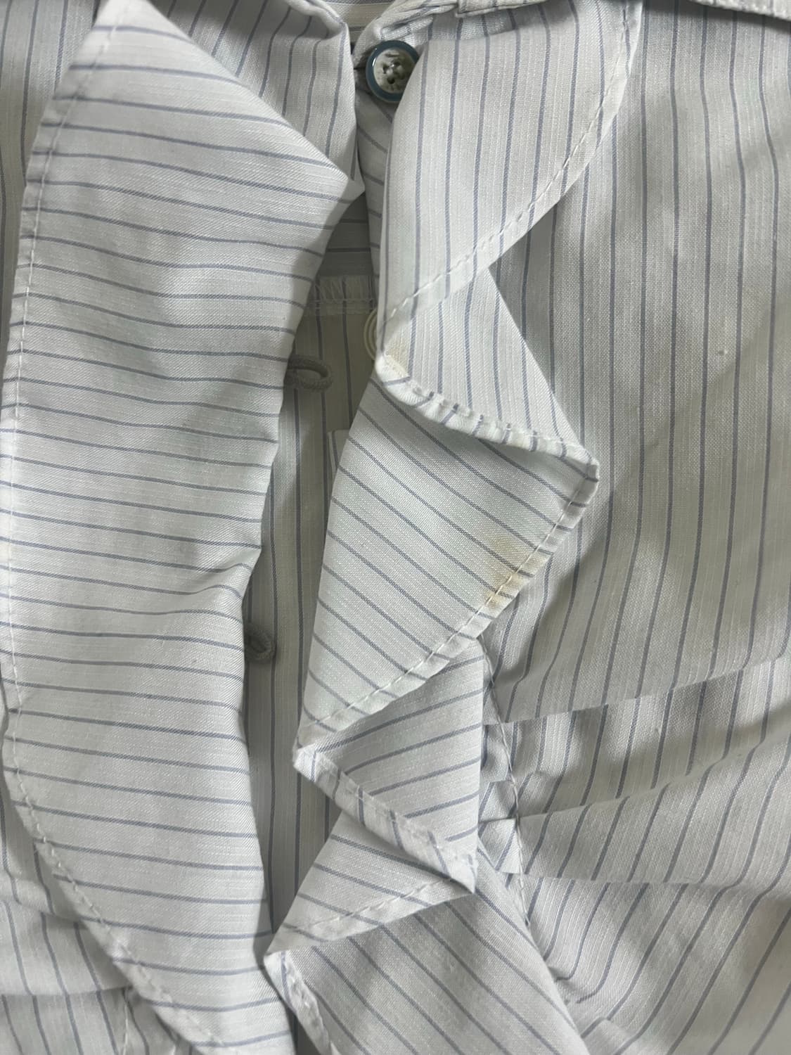 에옹쓰 멀티 프릴 셔츠 블라우스 상품이미지3