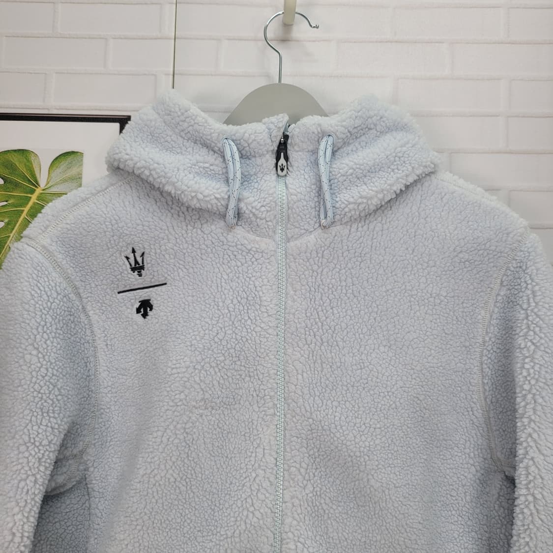 데상트 X 마세라티 셰르파 플리스 후드 집업 M 사이즈 상품이미지2