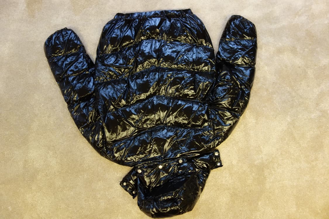 베이프 AAPE UNIVERSE 유광 패치 다운 자켓 상품이미지5