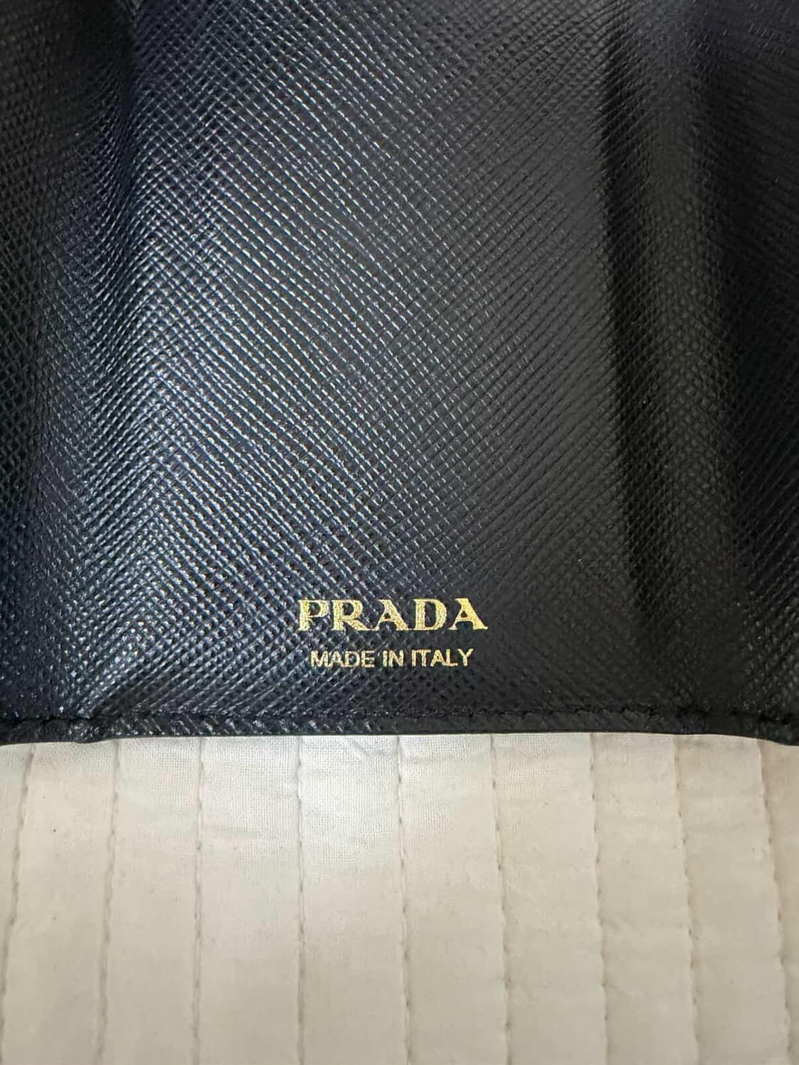 프라다 사피아노 반지갑 정품 상품이미지2