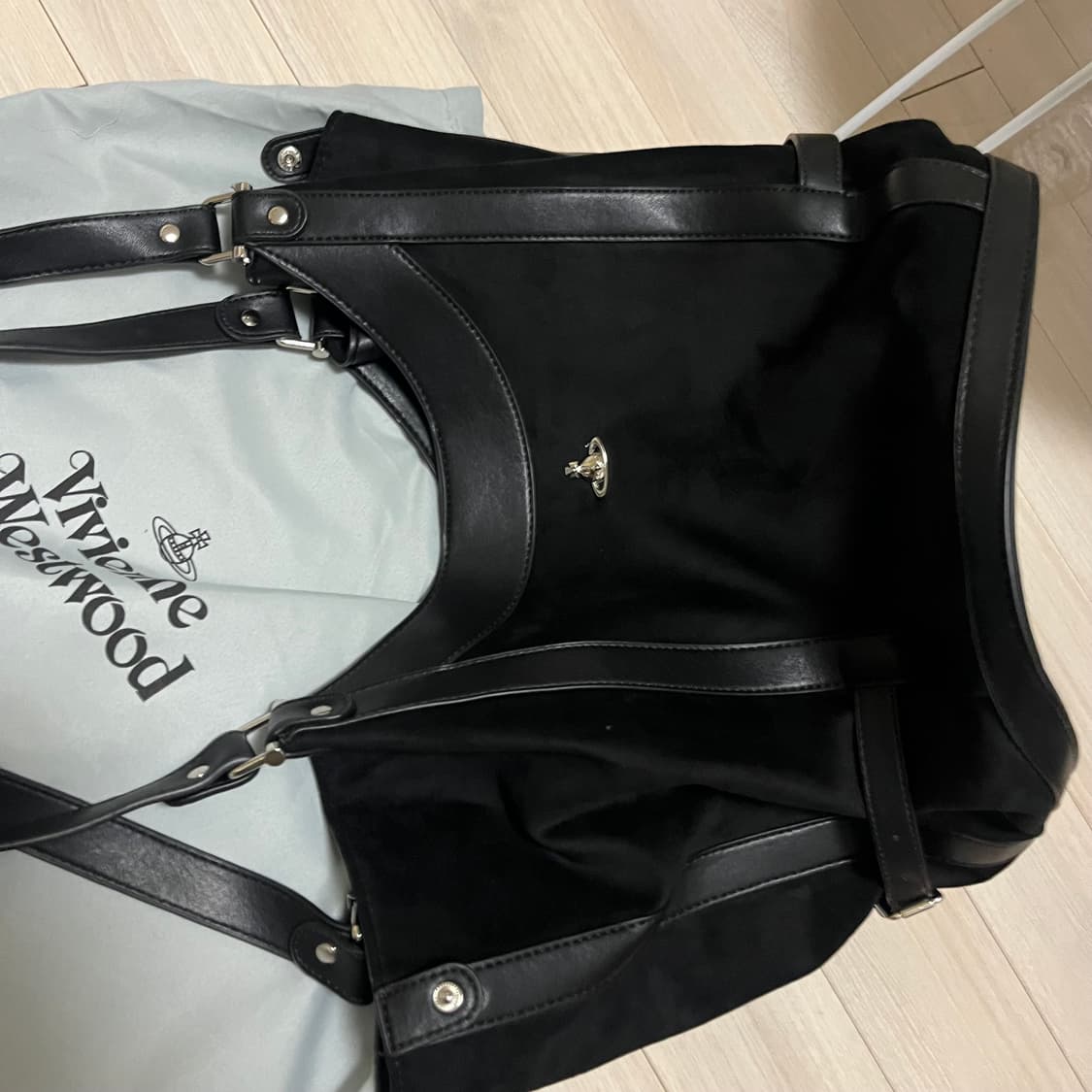 비비안웨스트우드 스웨이드 숄더백 상품이미지6