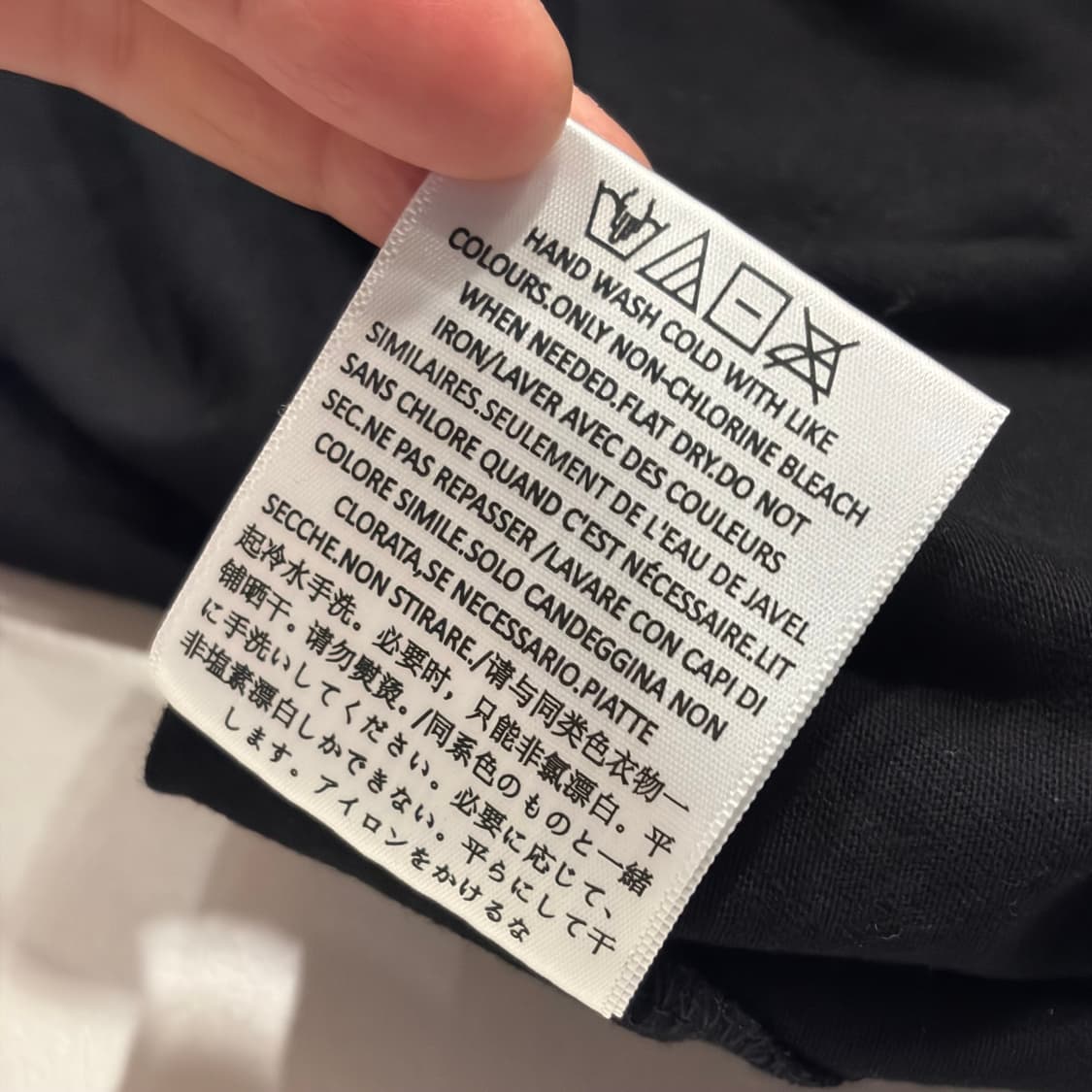 [M] 23ss 에센셜 Fear Of God 반팔 블랙 C182 상품이미지7