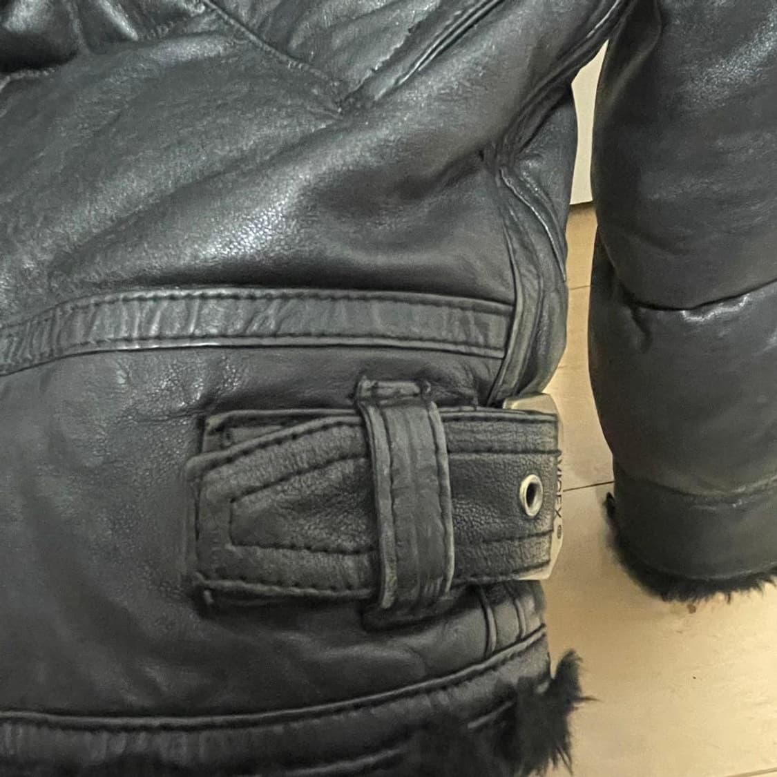 Avirex B3 무스탕 패딩자켓 상품이미지8