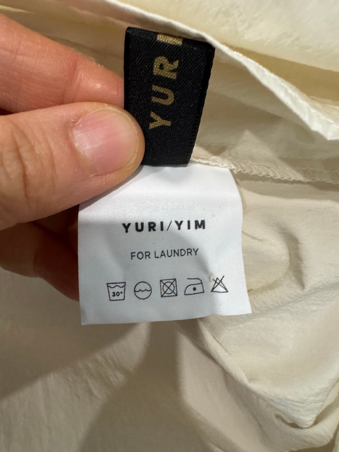 yuri yim 유리임 스카프 블라우스 상품이미지5