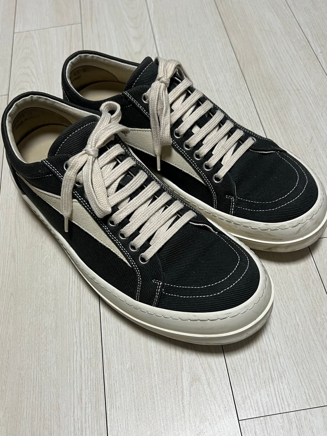 릭오웬스 다크쉐도우 빈티지스니커즈 다크더스트 펄 밀크 화이트 41사이즈 상품이미지4