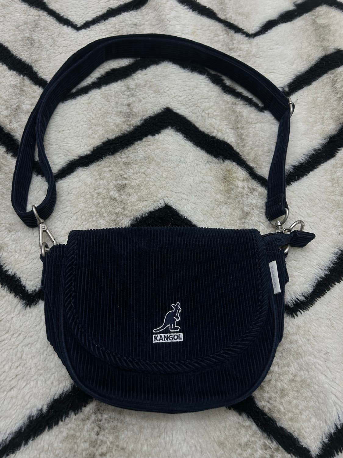 캉골 미니 코듀로이 크로스백/네이비 상품이미지1