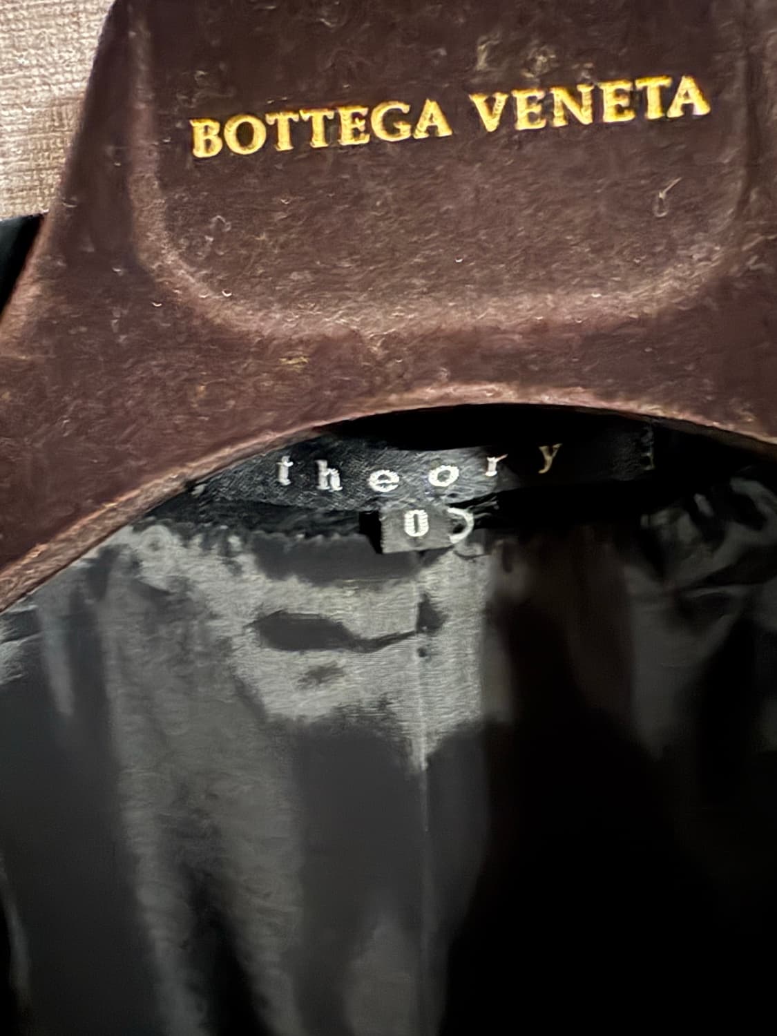 Theory 벨벳 블랙 자켓 사이즈 0 상품이미지2