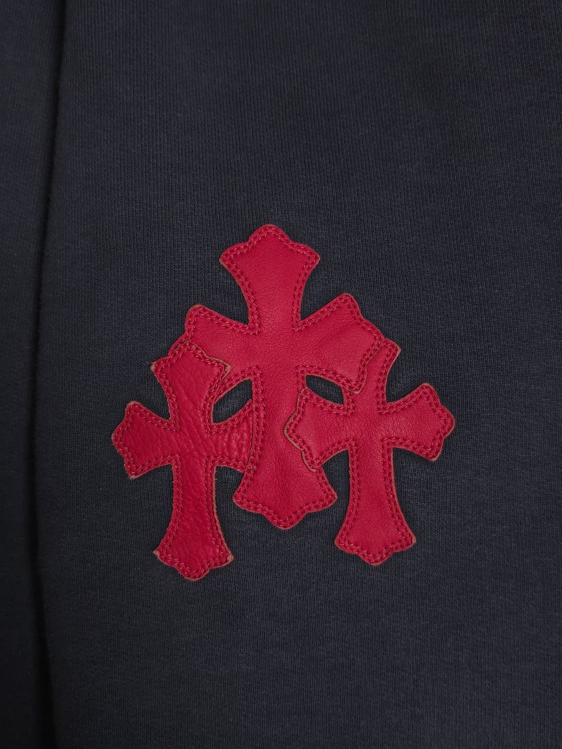 [L] 크롬하츠 레더패치 페이퍼잼 맨투맨 네이비 상품이미지3