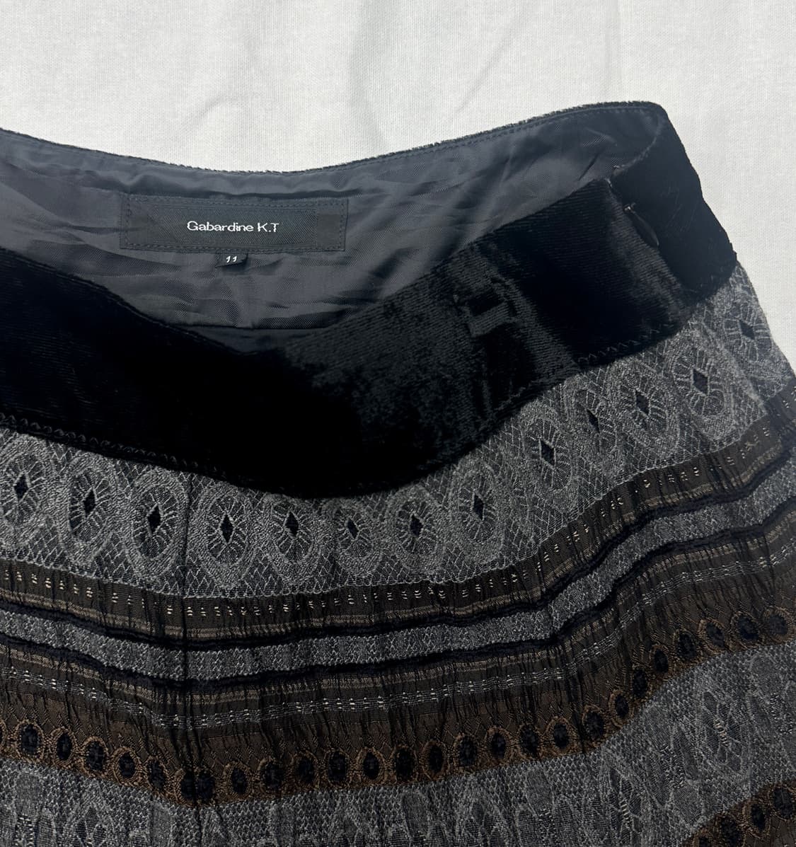 gabardine k.t 패턴 롱스커트 상품이미지3