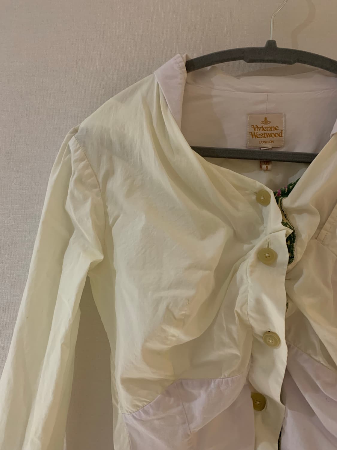 Vivienne Westwood 비비안웨스트 우드 셔링 블라우스 상품이미지2