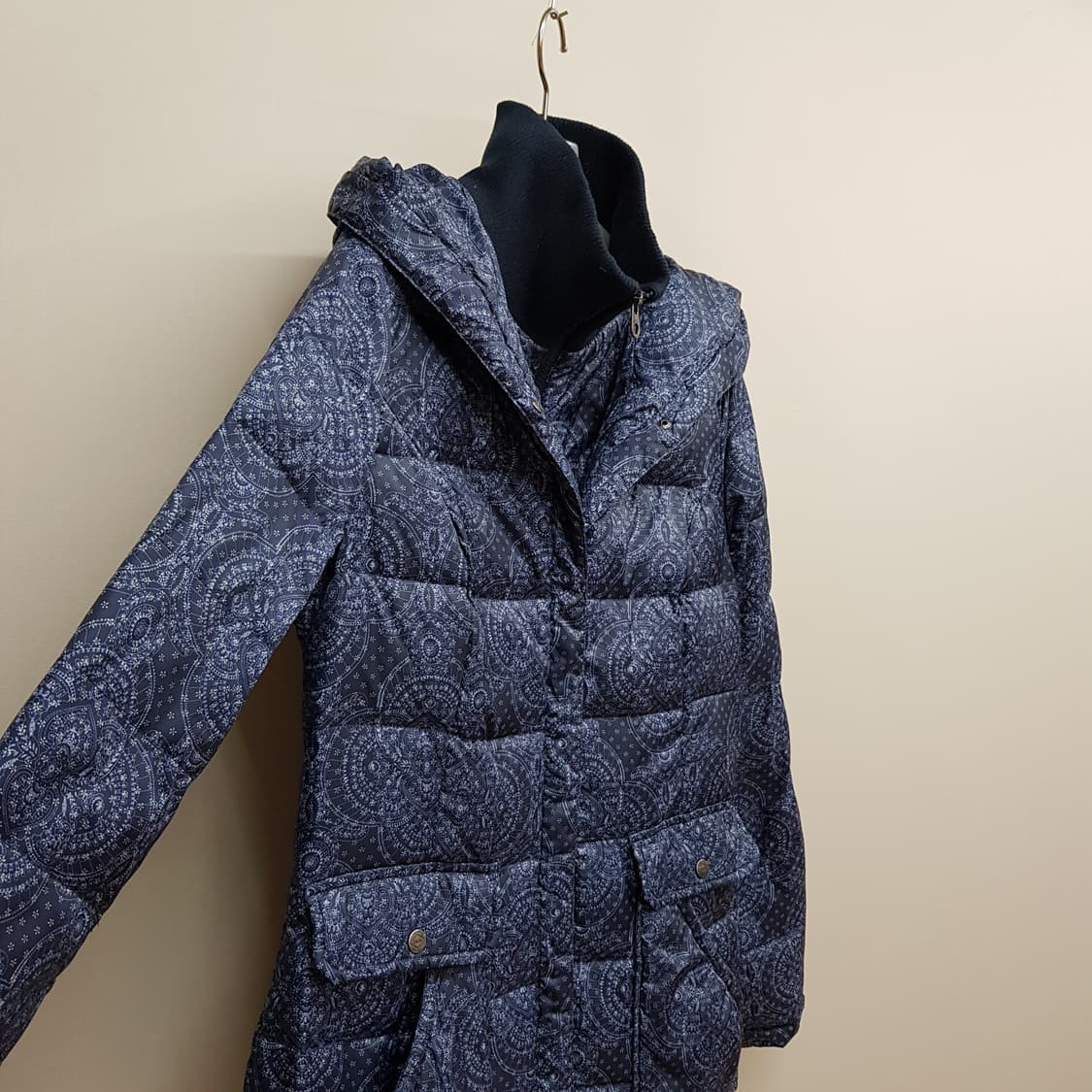 오일릴리 OILILY 페이즐리 패턴 후드 다운 점퍼 M사이즈 상품이미지3
