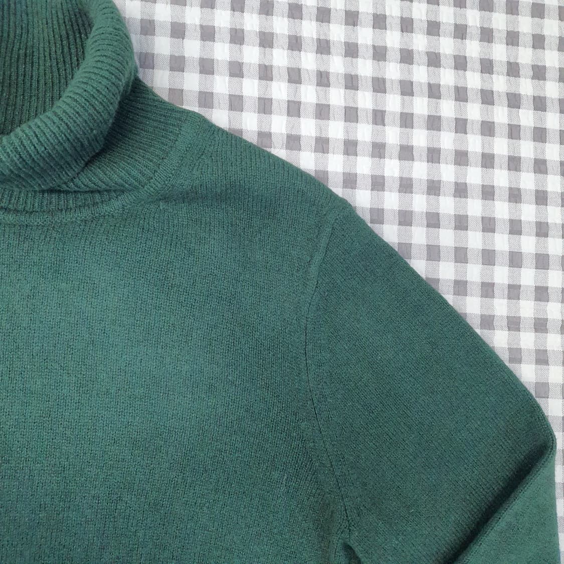유니클로 울100 터틀넥 니트 남자95 상품이미지3