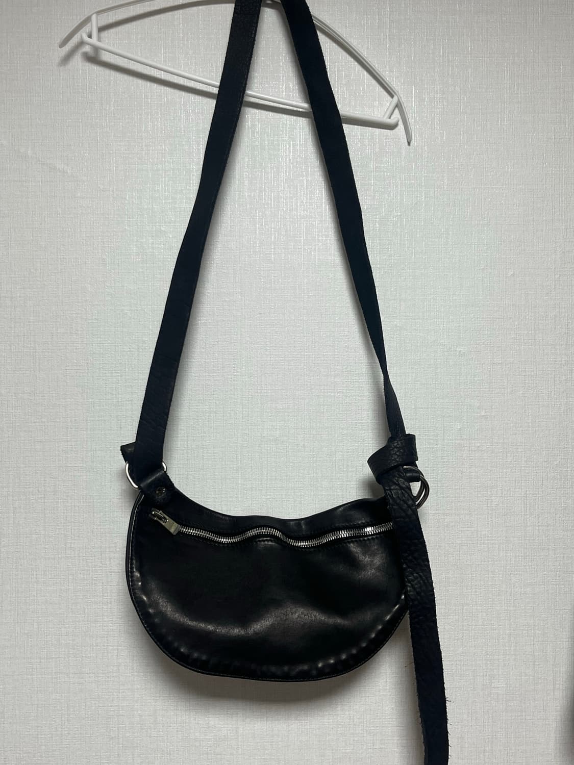 구이디 그레인 크로스바디백 Q100 상품이미지2