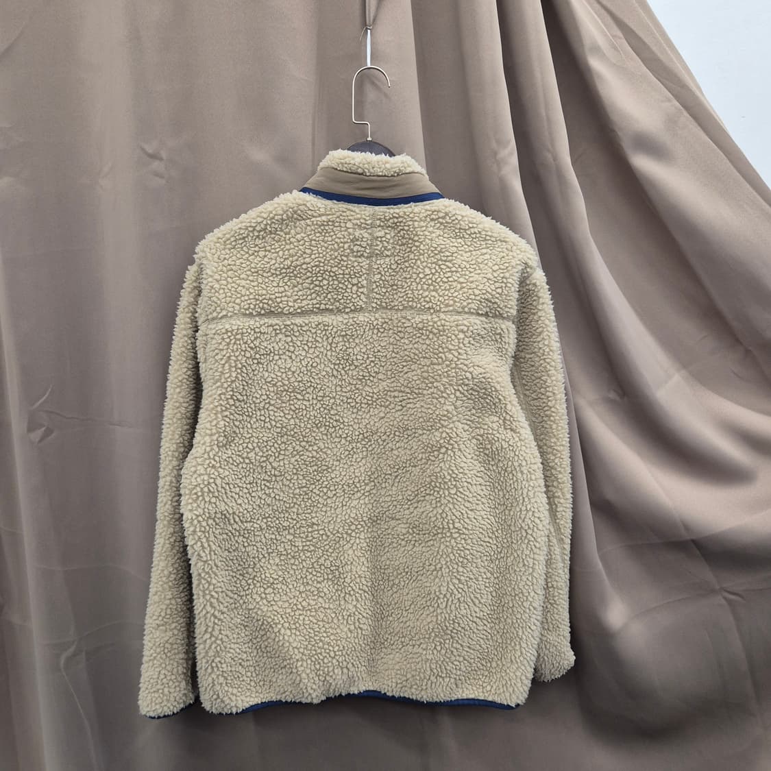 몽벨 베이지색 뽀글이 플리스 자켓 100 상품이미지3