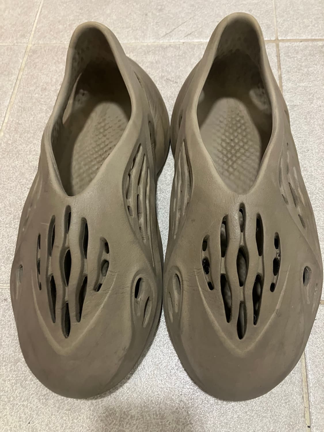 [275] 이지폼러너 스톤세이지 상품이미지2