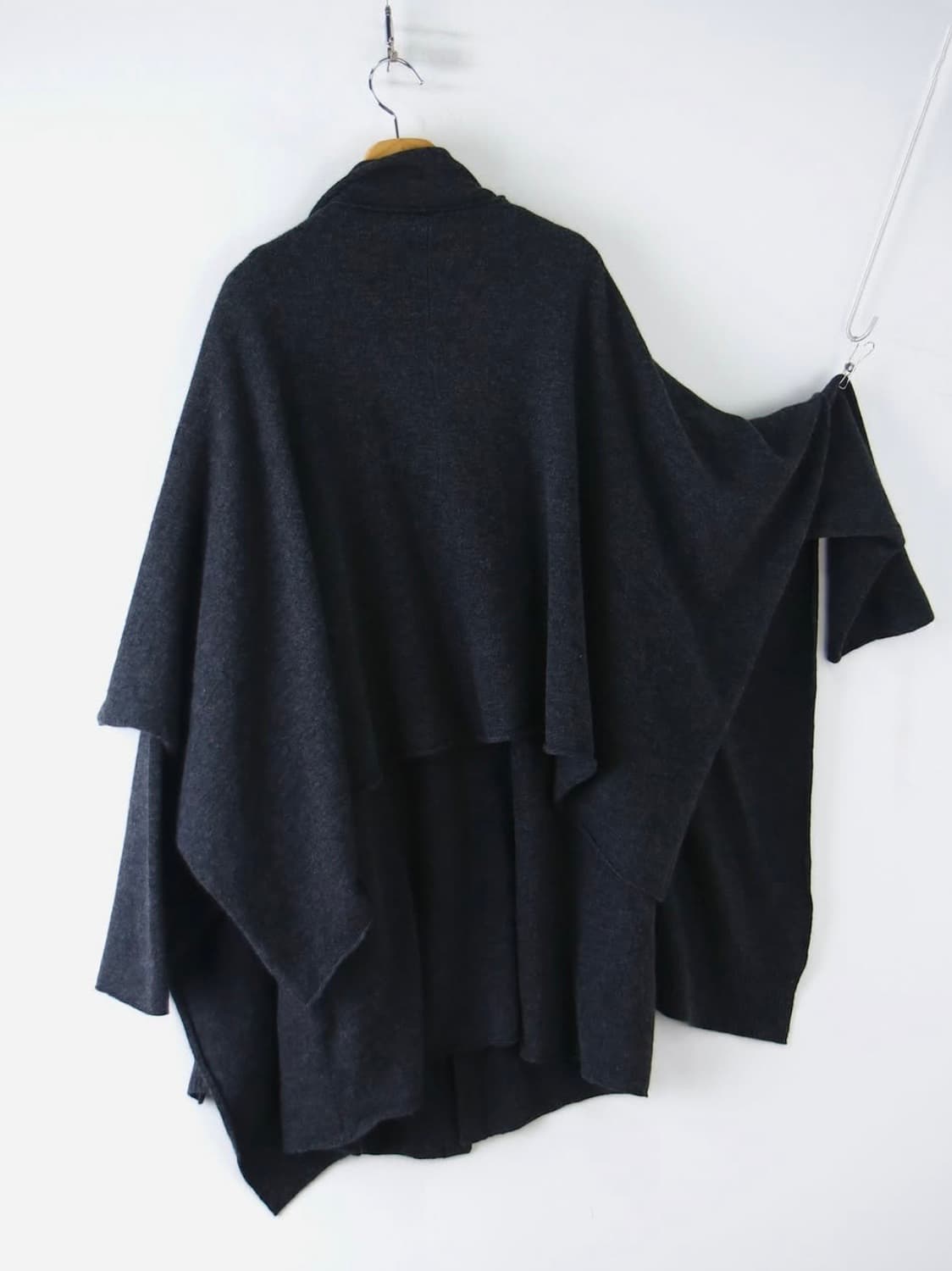 Yohji Yamamoto 울 케이프 코트 상품이미지2