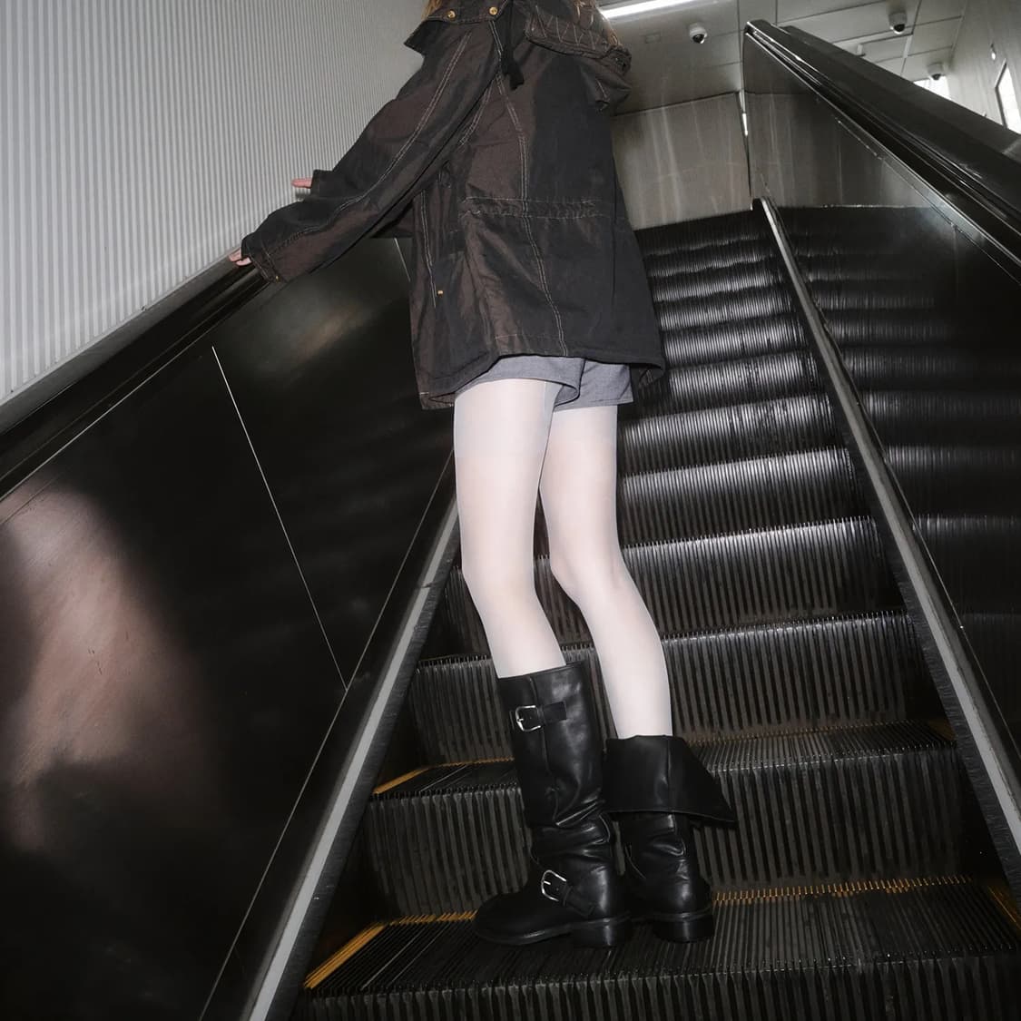 기호 Raven foldable Buckle Boots / black 상품이미지2