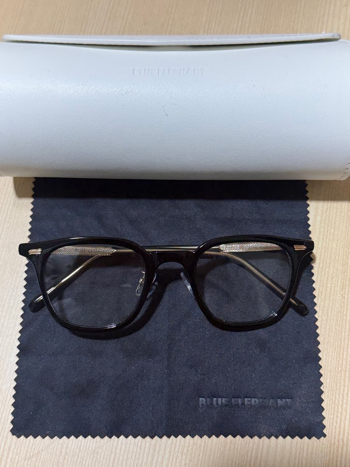 블루 엘리펀트 금장 뿔테 안경 상품이미지1