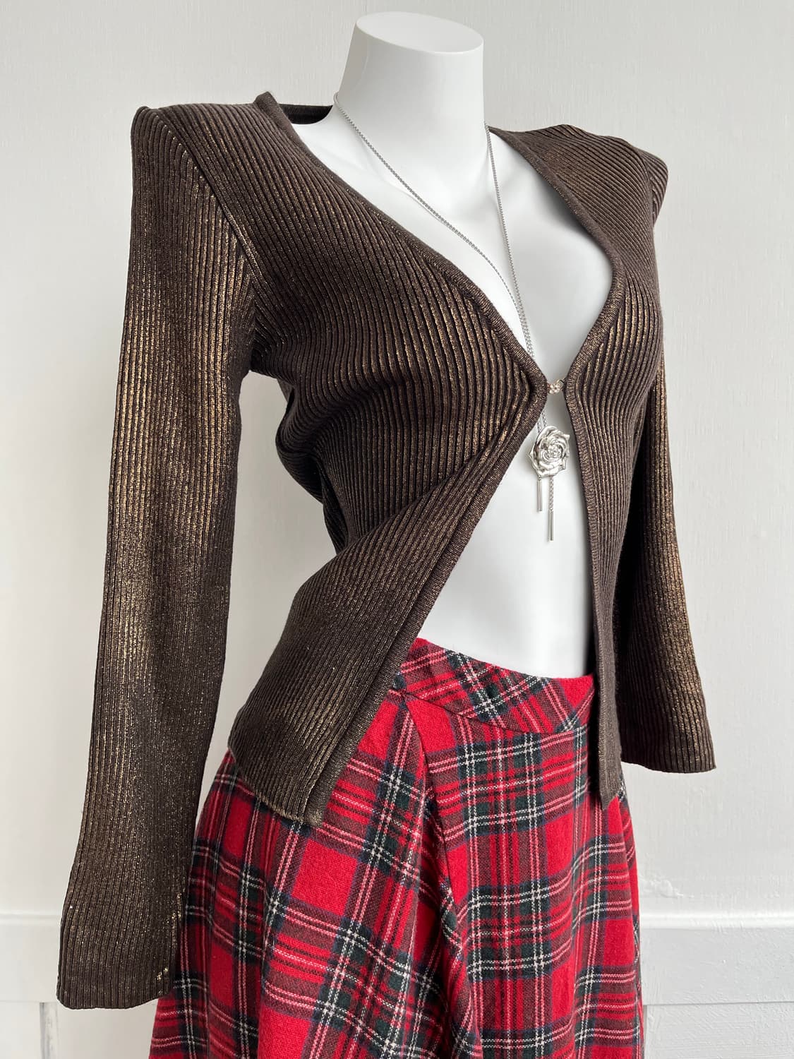 V.O.M 브라운 펄 가디건  상품이미지1