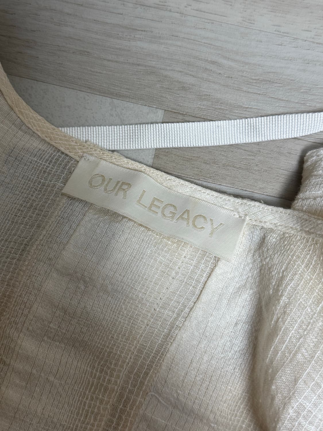 아워레가시 타이 웨이스트 플리츠블라우스 상품이미지3