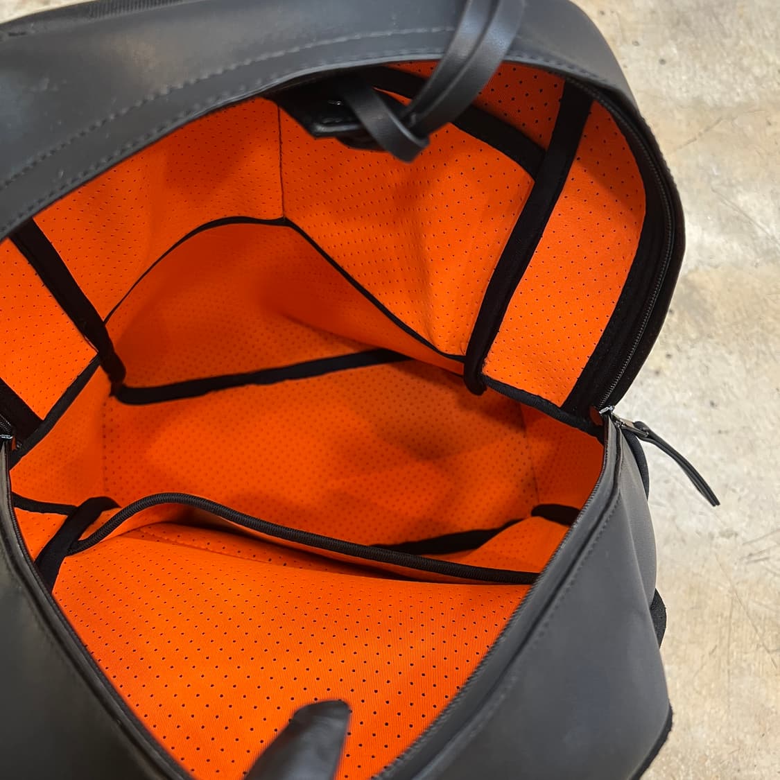 q bag paris  백팩 상품이미지6