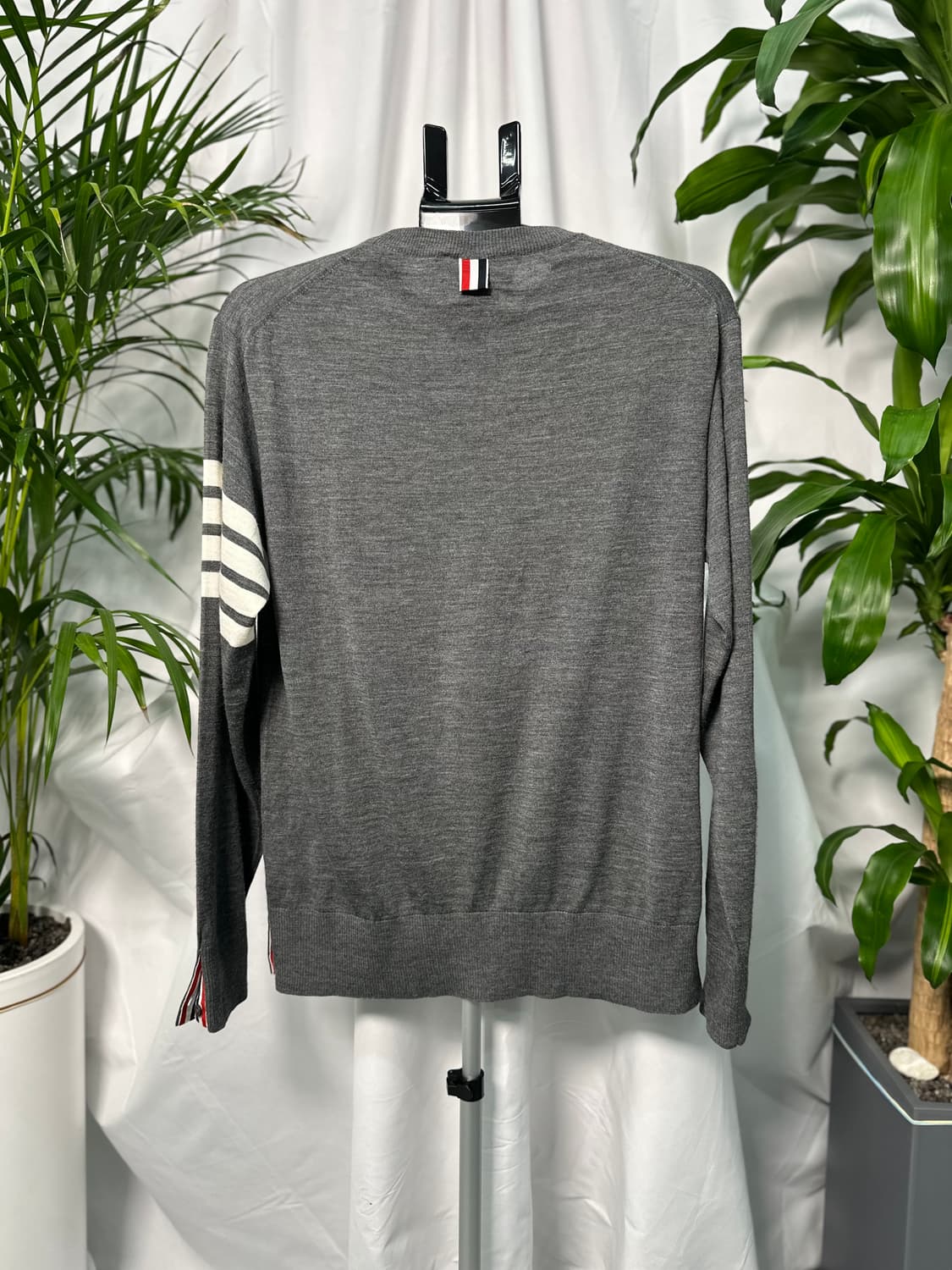 톰브라운 니트 그레이 4사이즈 상품이미지4