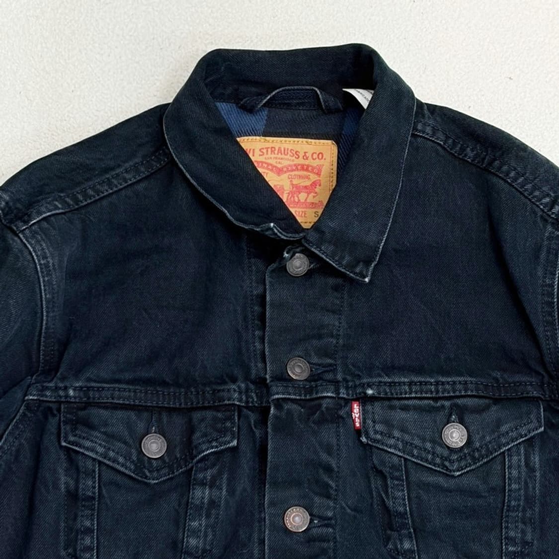 LEVI'S 블랙 트러커 자켓 S 상품이미지3