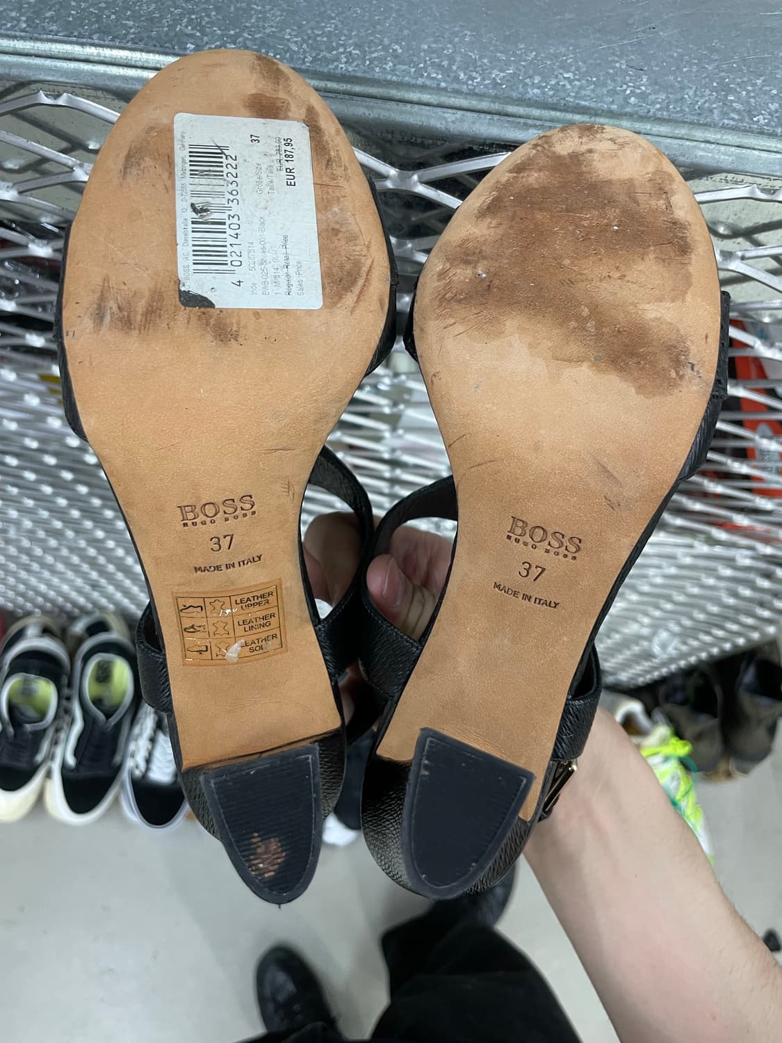 휴고 보스 IRIDE 앵클 스트랩 힐 37 상품이미지6