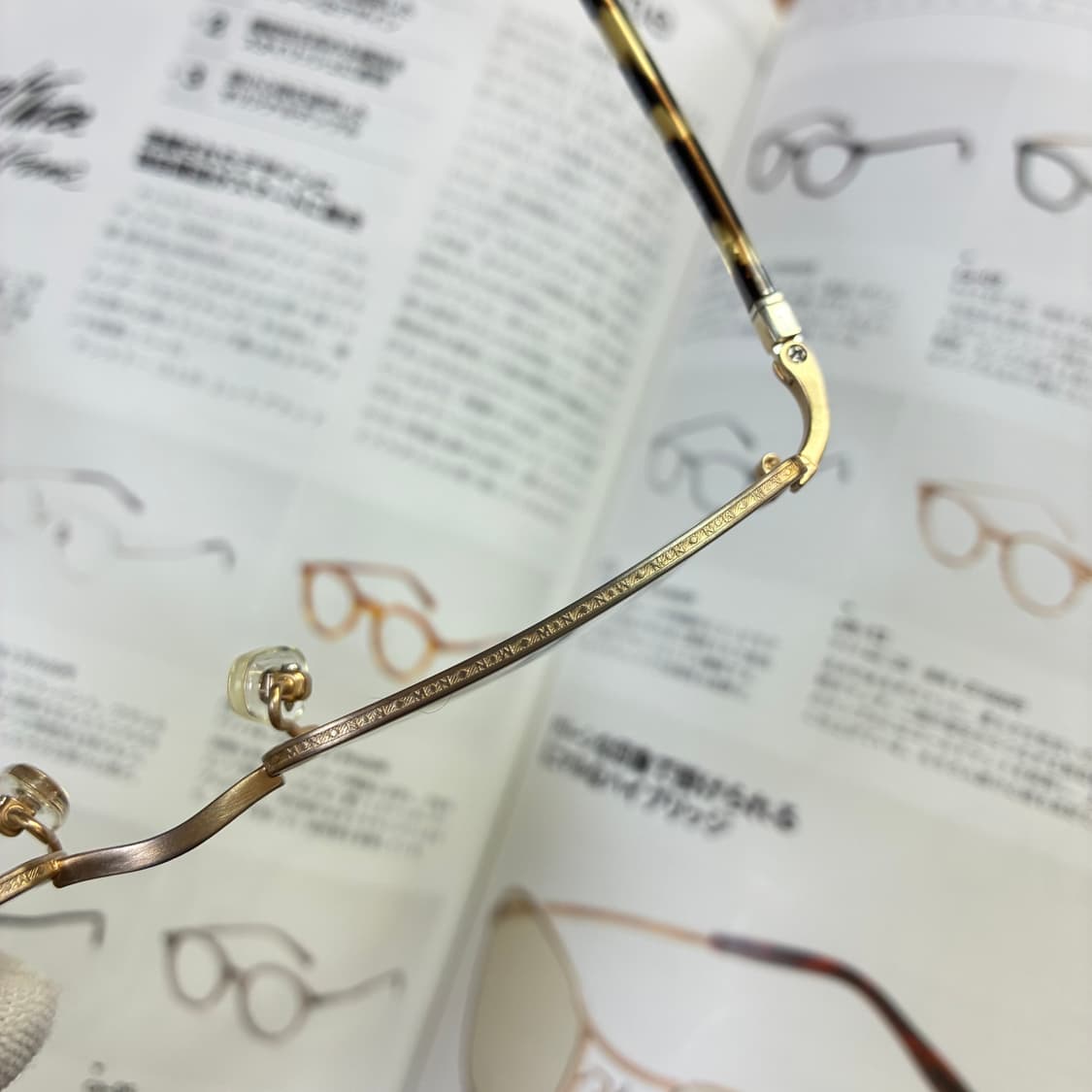 MATSUDA 마츠다 스퀘어 티타늄 엔틱 골드 안경 상품이미지5