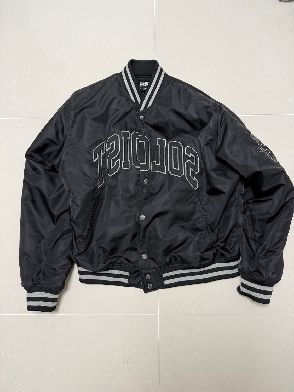 더솔로이스트 봄버자켓 상품이미지1