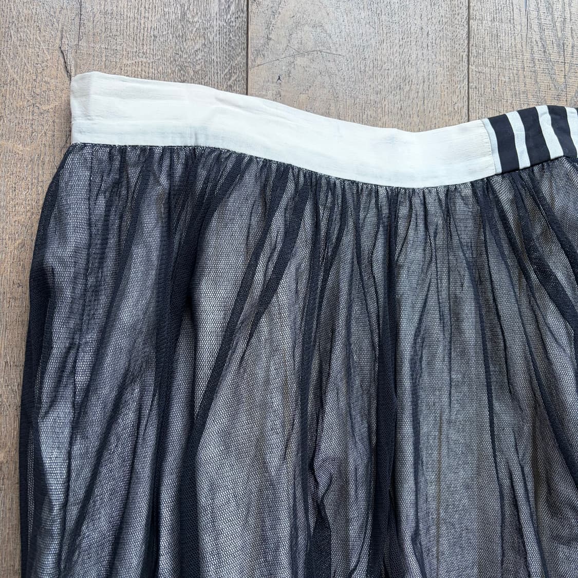 Tulle Layer Line Detail Skirt 상품이미지5