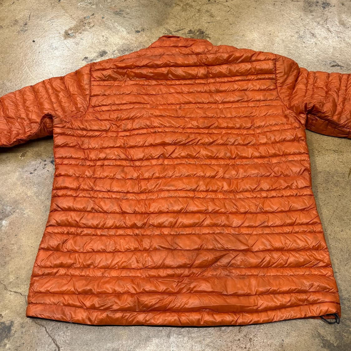 [정품] 파타고니아 오렌지색 경량 패딩 자켓 b16 상품이미지4