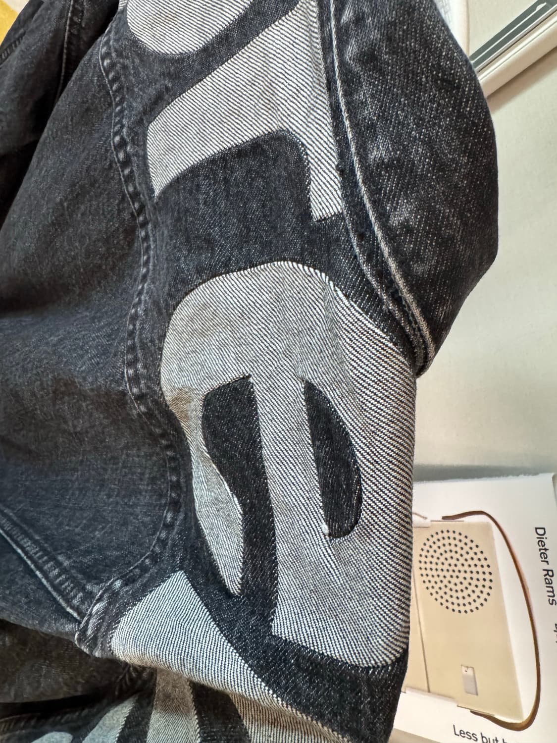 22 슈프림 흑청 트러커3rd 팝니다xl 상품이미지4