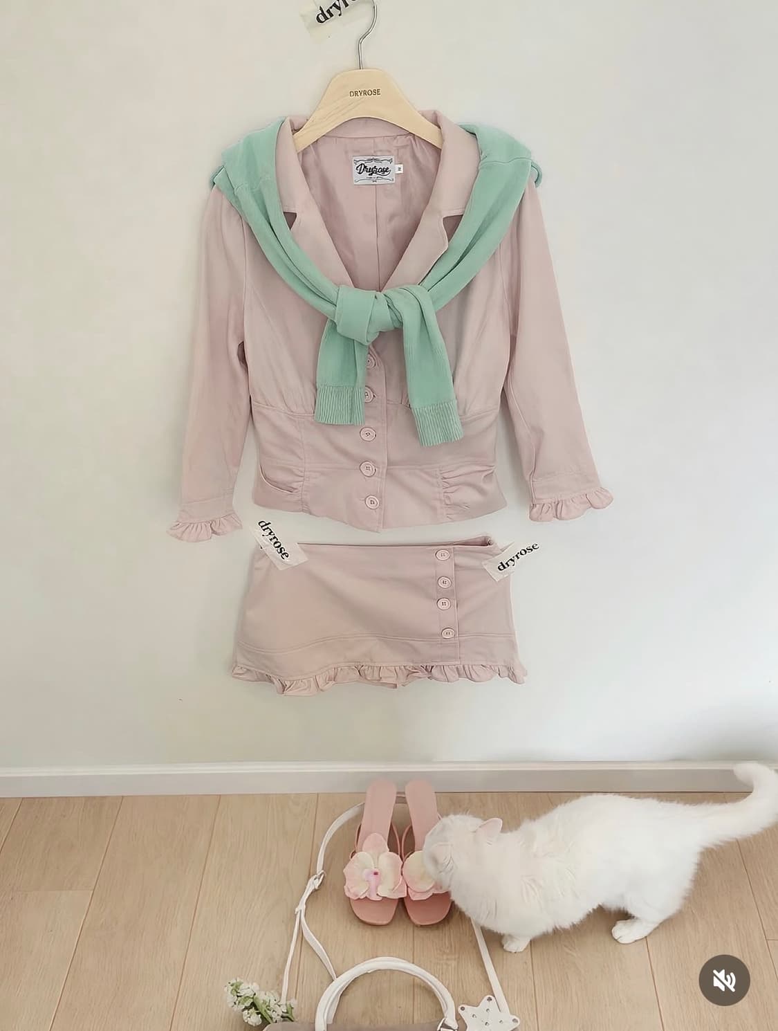 드라이로즈 에밀리 자켓 + 스커트 세트 상품이미지1