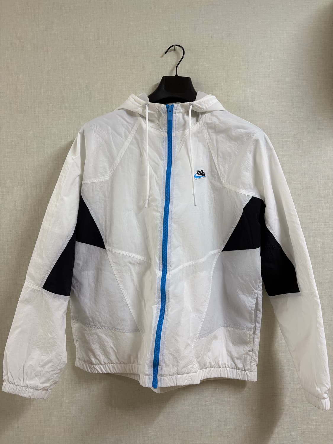 나이키 바람막이 cj4359-100 상품이미지1