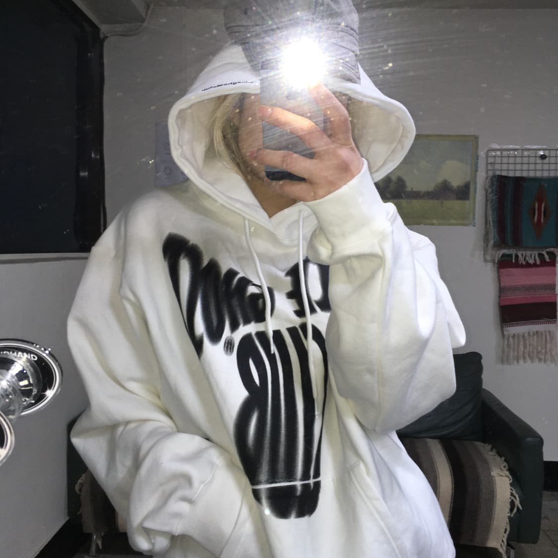 투티/0241 NICE GHOST CLUB 화이트 기모 후드 빅로고 상품이미지1