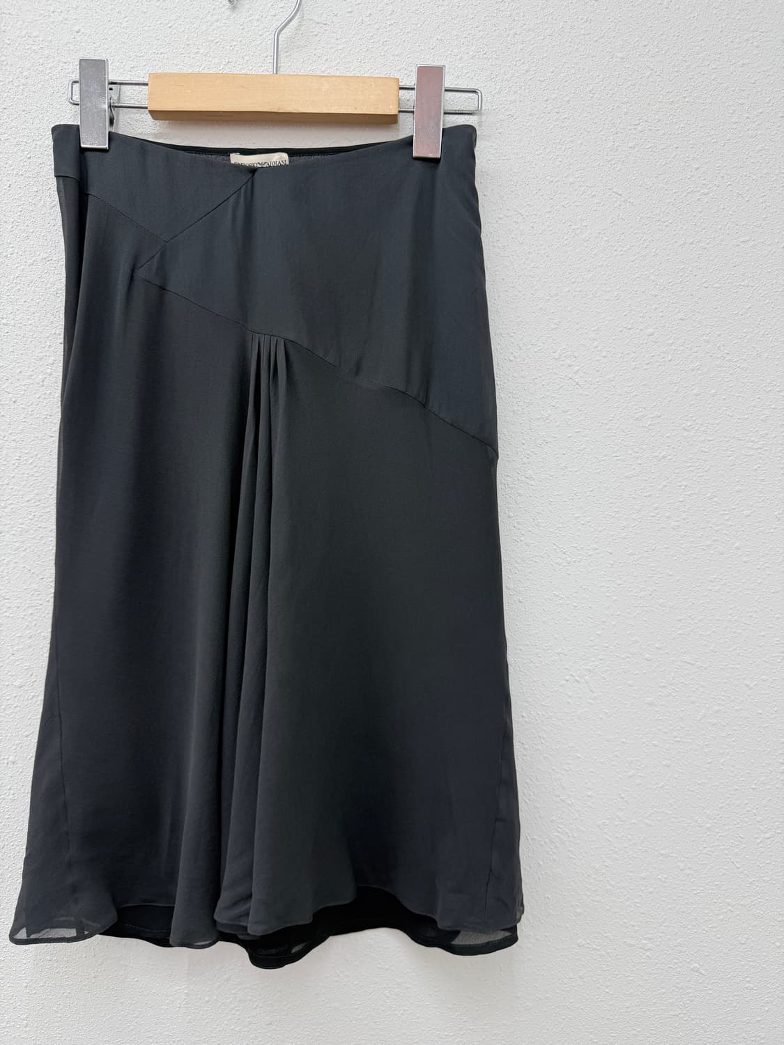 빈티지 EMPORIO ARMANI 그레이 셔링 미디 스커트 상품이미지4