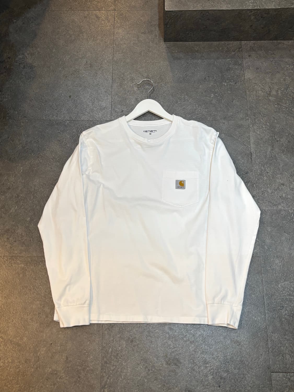 칼하트 WIP 긴팔 티셔츠 화이트 M 상품이미지2