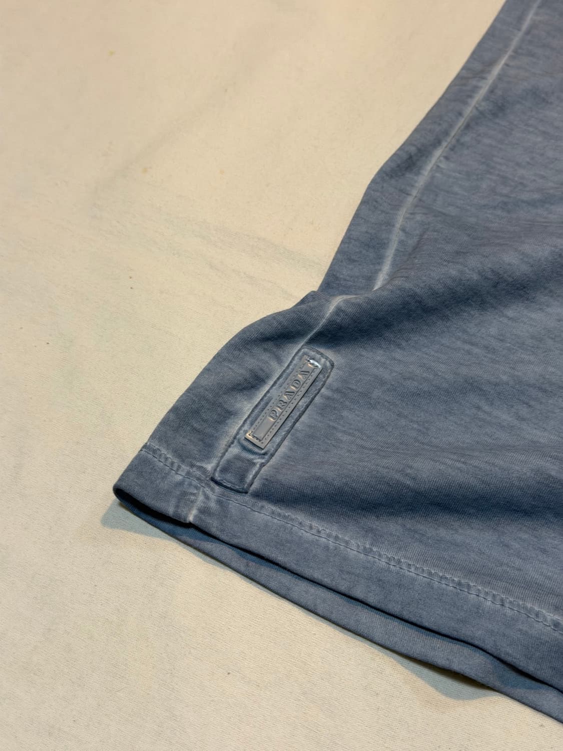 프라다 10FW 아카이브 가먼트 다이드 카라티 스카이블루 상품이미지2