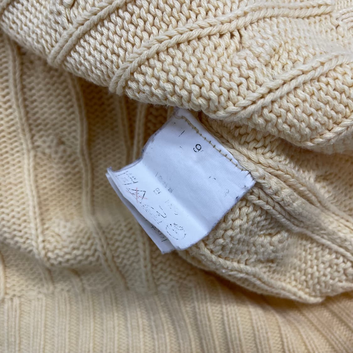 폴로 랄프로렌 포니 로고 브이넥 케이블 니트 옐로우 상품이미지5