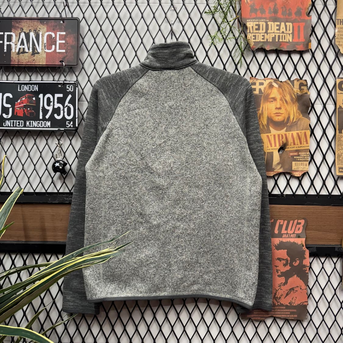 파타고니아 베터 스웨터 배색 하프 집업 전면 로고 포인트 그레이 상품이미지2