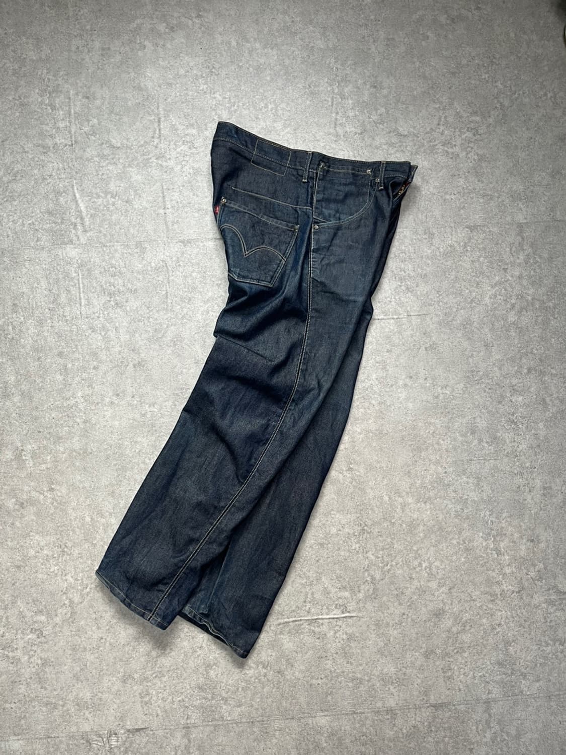 35) 리바이스 엔지니어드진 상품이미지1