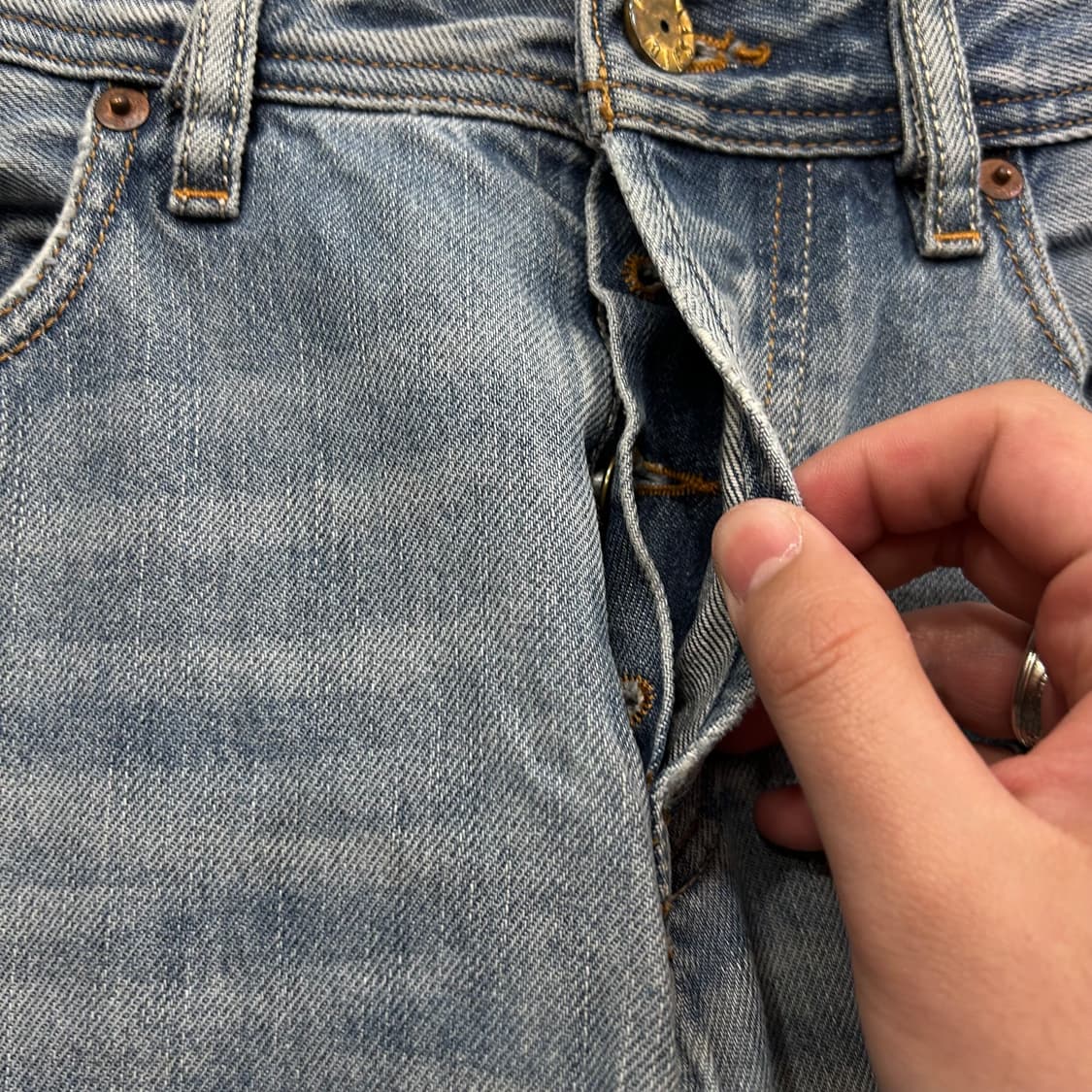 디젤 인더스트리 스트레이트핏 워싱 데님팬츠 상품이미지4