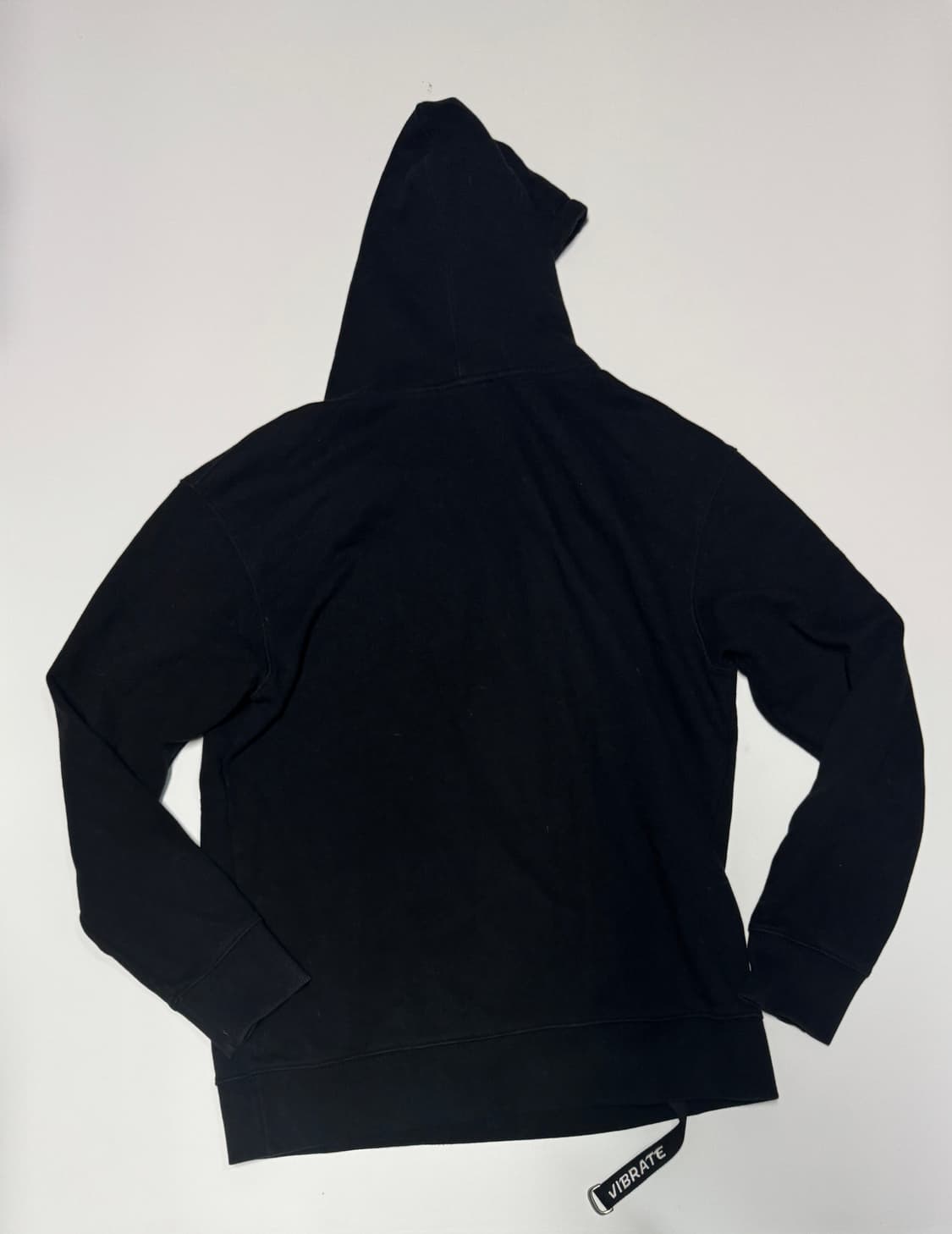 바이브레이트 앞 프린팅 스웻 후드티 블랙 상품이미지2