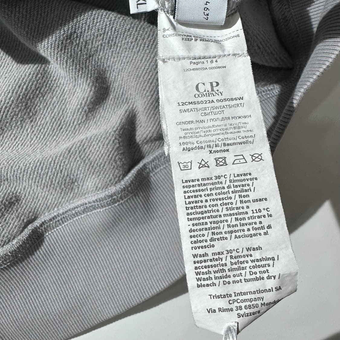 CP컴퍼니 사이드 렌즈 맨투맨 상품이미지9