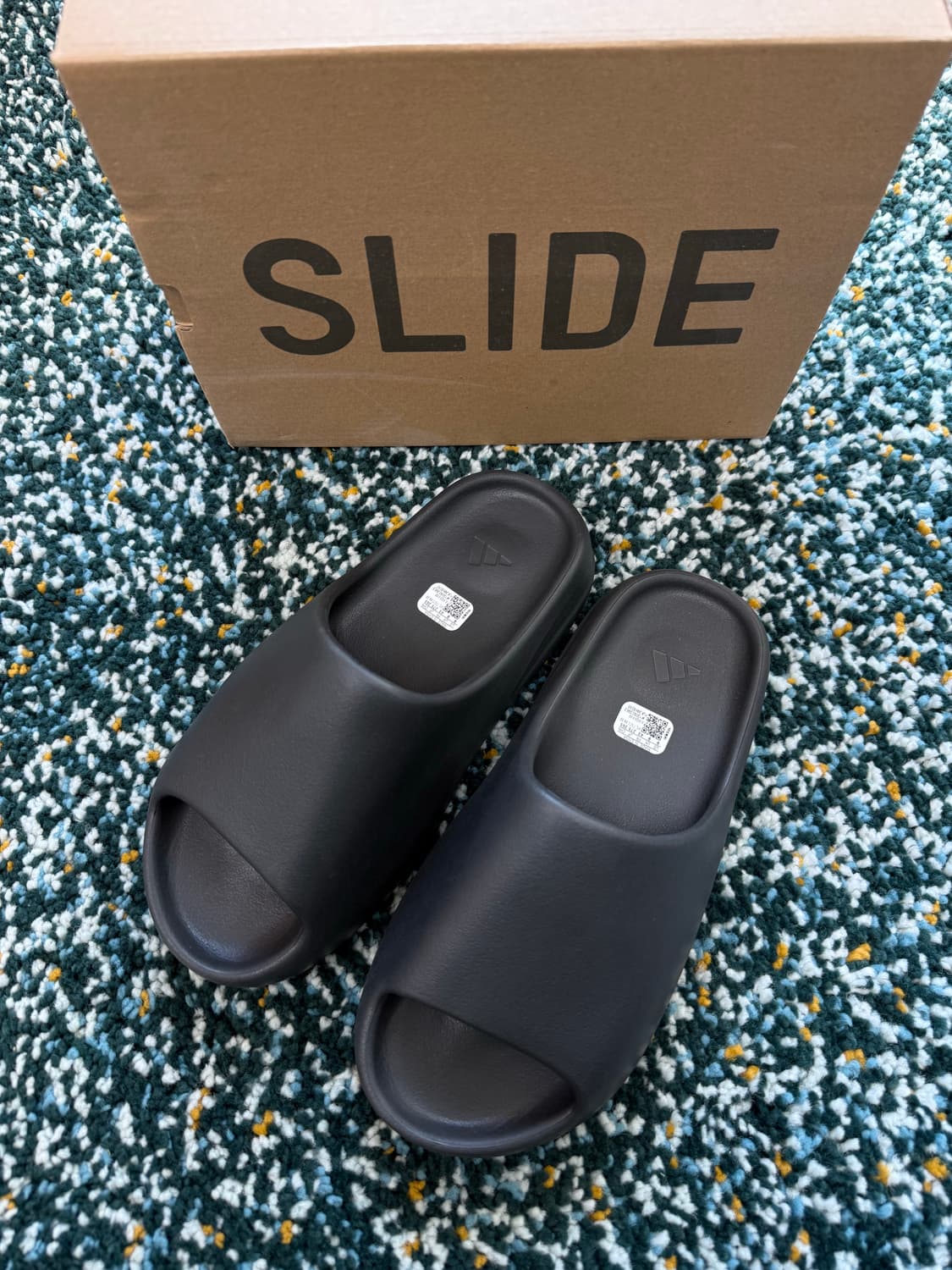 아디다스 이지 슬라이드 오닉스 상품이미지1